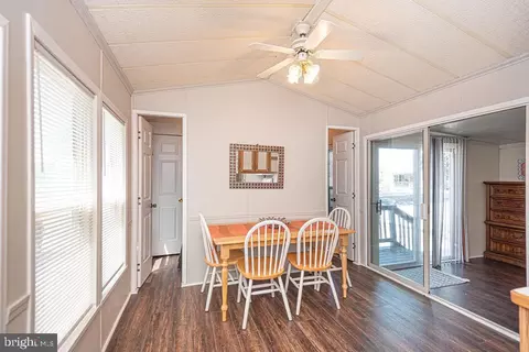 Dining - 122 Skipjack Cir, Berlin, MD 21811 photo 1 of 3