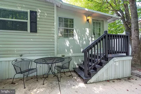 Exterior - 122 Skipjack Cir, Berlin, MD 21811 photo 7 of 11
