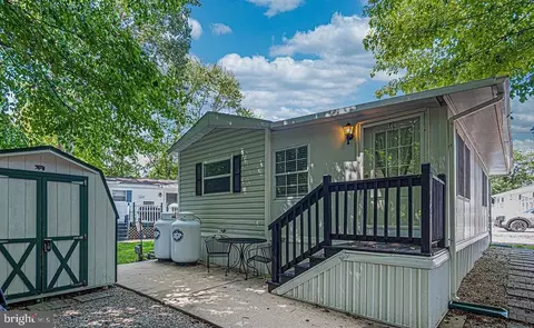 Exterior - 122 Skipjack Cir, Berlin, MD 21811 photo 6 of 11