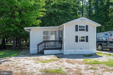 Exterior - 122 Skipjack Cir, Berlin, MD 21811 photo 2 of 11