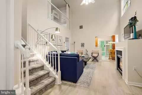 Entry Way - 30 Chatham Ct, Ocean Pines, MD 21811 photo 4 of 6