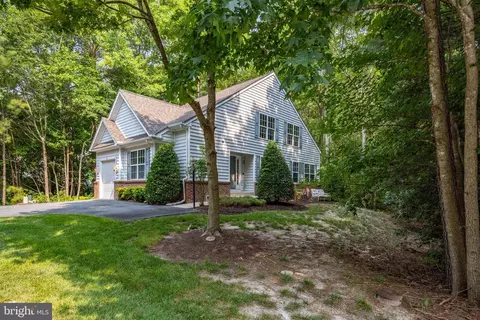 Exterior - 30 Chatham Ct, Ocean Pines, MD 21811 photo 2 of 18