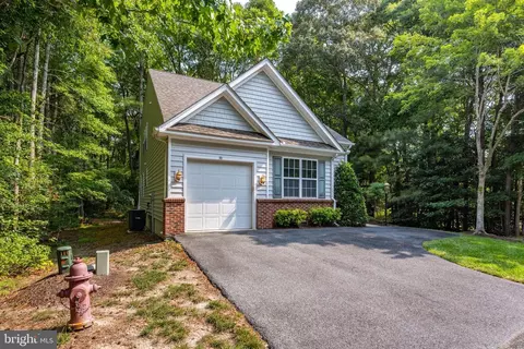 Exterior - 30 Chatham Ct, Ocean Pines, MD 21811 photo 3 of 18