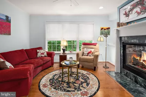 Living - 3 Links Ln, Berlin, MD 21811 photo 1 of 6