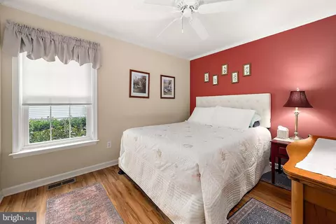 Bedroom - 3 Links Ln, Berlin, MD 21811 photo 4 of 6