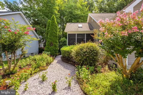 Exterior - 3 Links Ln, Berlin, MD 21811 photo 13 of 24