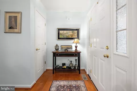 Entry Way - 3 Links Ln, Berlin, MD 21811 photo 1 of 7