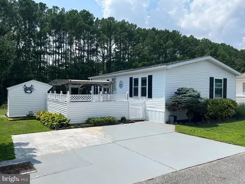 8220 Skipjack Dr, Berlin, MD 21811 photo 3