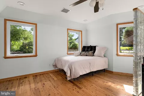 Bedroom - 407 S Main St, Berlin, MD 21811 photo 7 of 8
