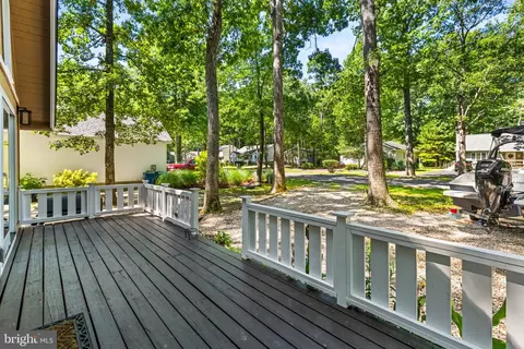 Exterior - 202 Ocean Pkwy, Berlin, MD 21811 photo 9 of 11