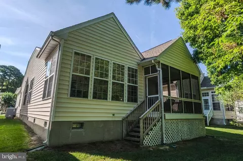 Exterior - 50 Chatham Ct, Ocean Pines, MD 21811 photo 4 of 6
