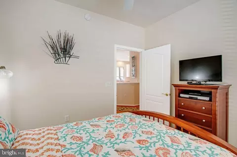 Bedroom - 50 Chatham Ct, Ocean Pines, MD 21811 photo 2 of 6