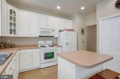 Kitchen - 50 Chatham Ct, Ocean Pines, MD 21811 photo 2 of 2