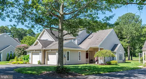 12540 River Run Ln #102, Berlin, MD 21811