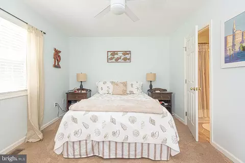 Bedroom - 70 Camelot Cir, Ocean Pines, MD 21811 photo 2 of 8