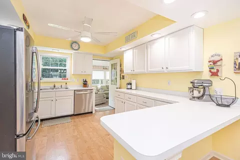Kitchen - 70 Camelot Cir, Ocean Pines, MD 21811 photo 2 of 5