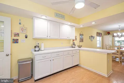 Kitchen - 70 Camelot Cir, Ocean Pines, MD 21811 photo 4 of 5