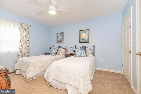 Bedroom - 70 Camelot Cir, Ocean Pines, MD 21811 photo 7 of 8