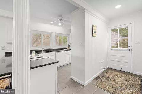 Entry Way - 6 Harborview Dr, Ocean Pines, MD 21811 photo 4 of 7