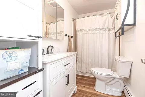 Bath - 10614 Flower St, Berlin, MD 21811 photo 1 of 5