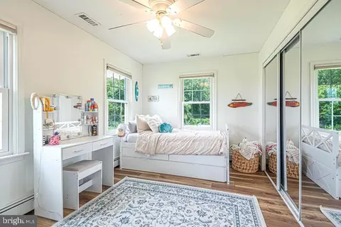 Bedroom - 10614 Flower St, Berlin, MD 21811 photo 3 of 5