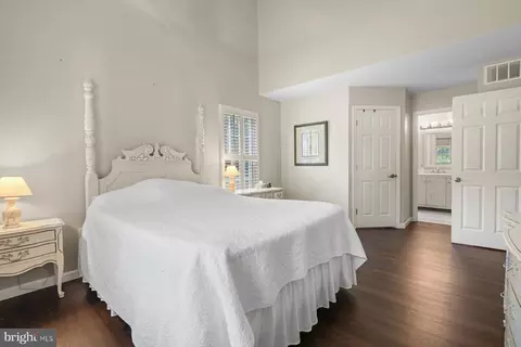 Bedroom - 9 Holly Ct, Berlin, MD 21811 photo 2 of 6