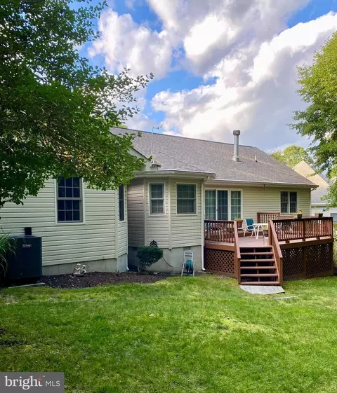 Exterior - 12510 Deer Point Cir, Berlin, MD 21811 photo 5 of 20