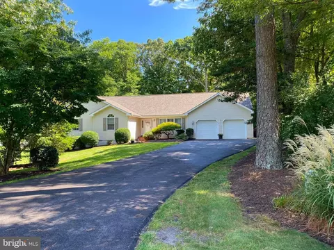 Exterior - 12510 Deer Point Cir, Berlin, MD 21811 photo 18 of 20