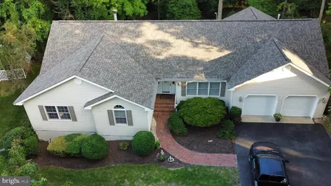 Exterior - 12510 Deer Point Cir, Berlin, MD 21811 photo 3 of 20