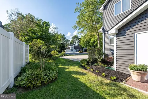 Exterior - 12 Cove Ln, Ocean Pines, MD 21811 photo 24 of 36
