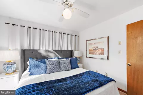 Bedroom - 12 Cove Ln, Ocean Pines, MD 21811 photo 3 of 15