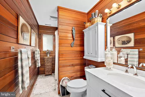 Bath - 12 Cove Ln, Ocean Pines, MD 21811 photo 3 of 5