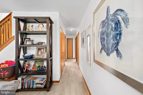 Entry Way - 12 Cove Ln, Ocean Pines, MD 21811 photo 2 of 10