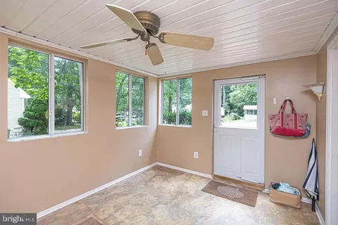 Entry Way - 17 King Richard Rd, Ocean Pines, MD 21811 photo 10 of 10