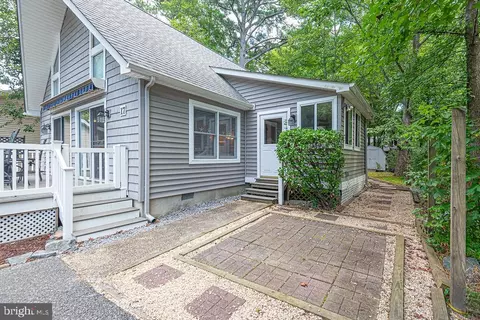 Exterior - 17 King Richard Rd, Ocean Pines, MD 21811 photo 1 of 15