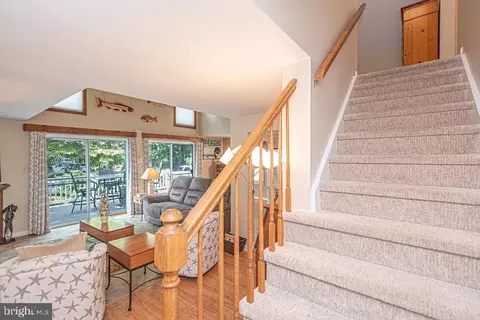 Entry Way - 17 King Richard Rd, Ocean Pines, MD 21811 photo 6 of 10