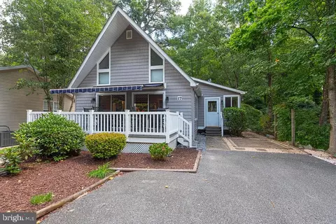 Exterior - 17 King Richard Rd, Ocean Pines, MD 21811 photo 12 of 15