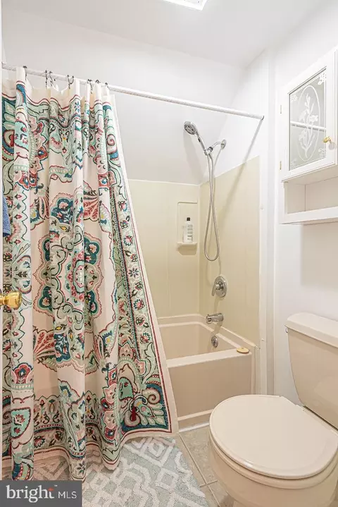 Bath - 17 King Richard Rd, Ocean Pines, MD 21811 photo 5 of 5