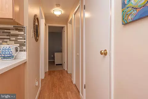 Entry Way - 17 King Richard Rd, Ocean Pines, MD 21811 photo 4 of 10