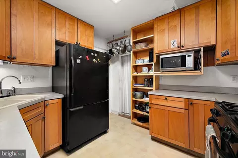 Kitchen - 5 Church St, Berlin, MD 21811 photo 3 of 6