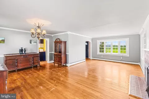 Living - 8505 Newark Rd, Newark, MD 21841 photo 1 of 3
