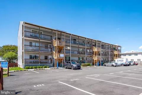 901 Philadelphia Ave #303, Ocean City, MD 21842