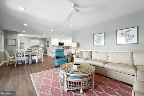901 Philadelphia Ave #303, Ocean City, MD 21842