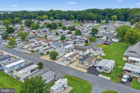 392 Timberline Cir, Berlin, MD 21811 photo 4