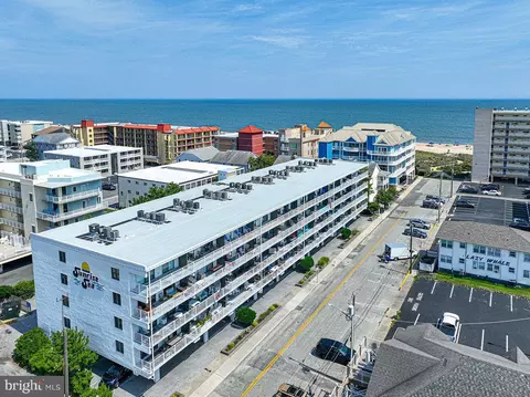 12 63rd St #205, Ocean City, MD 21842