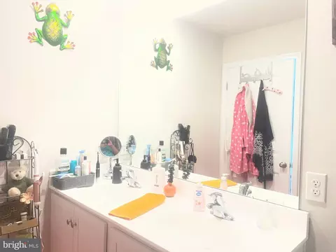 Bath - 501 Malone Ct #4, Berlin, MD 21811 photo 2 of 3