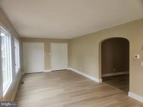 Living - 316 S Main St, Berlin, MD 21811 photo 2 of 3
