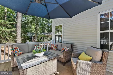 Exterior - 12 Coventry Ct, Ocean Pines, MD 21811 photo 5 of 11