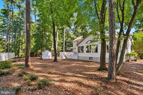 Exterior - 12 Coventry Ct, Ocean Pines, MD 21811 photo 8 of 11
