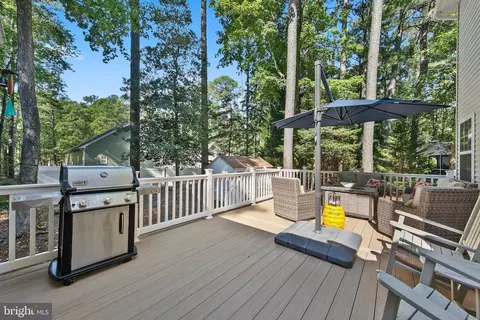 Exterior - 12 Coventry Ct, Ocean Pines, MD 21811 photo 2 of 11